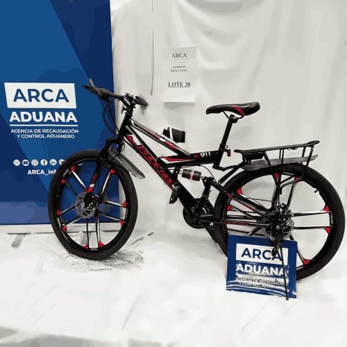 UNA BICICLETA – MARCA PHOENIX – MODELO K-911 – RODADO 16 – N.º SERIE 32521025845841 - NUEVA - ARMADATRIBUTAN IVA ALÍCUOTA 21% - FUNCIONAMIENTO SIN CONTROLAR - SE VENDEN EN EL ESTADO EN EL QUE SE ENCUENTRAN Y EXHIBEN - ACTA 2889/2021