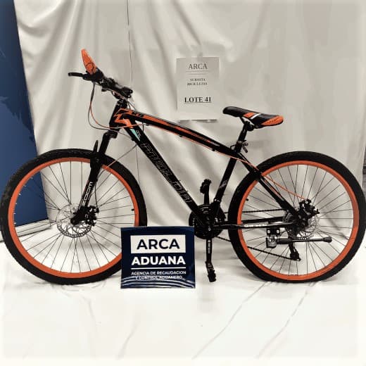 UNA BICICLETA – MARCA MEILDA – MODELO K9 – RODADO 26 – N.º SERIE S/N - NUEVA - ARMADATRIBUTAN IVA ALÍCUOTA 21% - FUNCIONAMIENTO SIN CONTROLAR - SE VENDEN EN EL ESTADO EN EL QUE SE ENCUENTRAN Y EXHIBEN - CIM 146/2018
