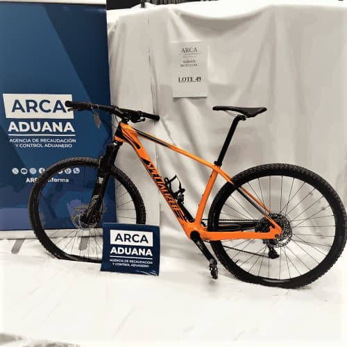 UNA BICICLETA – MARCA SPECIALIZED – MODELO STUMP JUMPER – RODADO 29 – N.º SERIE WSBC604305426K - NUEVA - ARMADATRIBUTAN IVA ALÍCUOTA 21% - FUNCIONAMIENTO SIN CONTROLAR - SE VENDEN EN EL ESTADO EN EL QUE SE ENCUENTRAN Y EXHIBEN - ACTA 101/2016