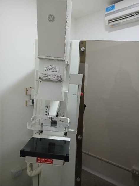 UN MAMOGRAFO GE MODELO Z5002B-1B4-45313202 MEDICAL SYSTEM S.A.