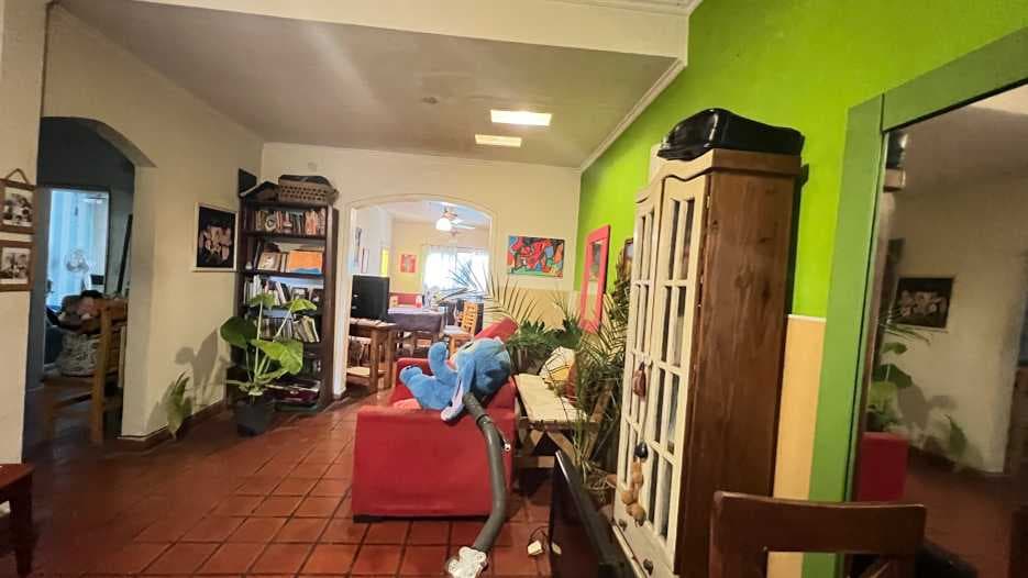 100 % Inmueble sito en calle Urquiza Nº 2733 entre Sarratea y Berutti, Quilmes. OCUPADO