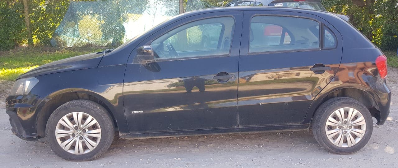 AUTOMOTOR marca VOLKSWAGEN tipo Sedan 5 Ptas, modelo GOL TREND 1.6 MSI. Año 2016. DOMINIO AA 620 BC