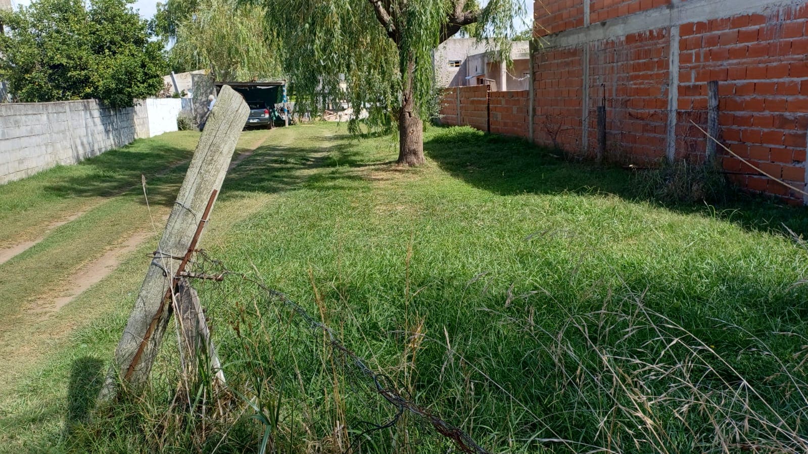 LOTE BALDÍO ubicado en calle 15 e/ 38 y 39, de SANTA TERESITA.- DESOCUPADO