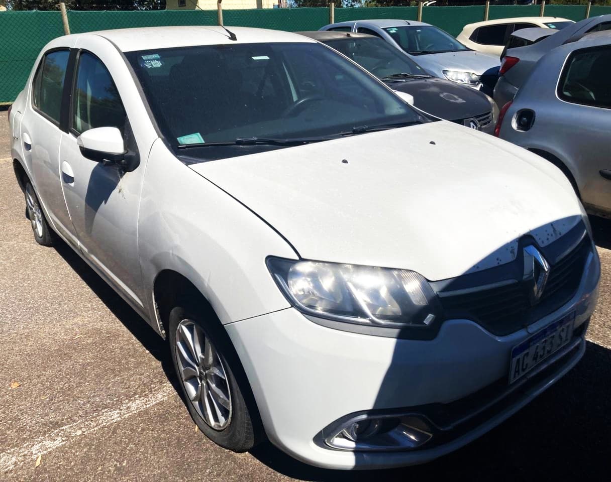 RENAULT, NUEVO LOGAN PRIVILEGE 1.6 16V, SEDAN 4 P., BLANCO, Naftero, 2018, DOMINIO: AC433SI