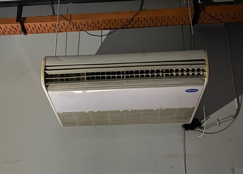 100% LOTE DE BIENES MUEBLES VARIOS Y AA.