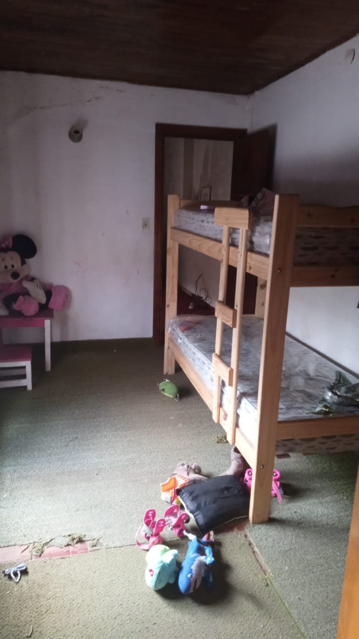 SUBASTA EN DÓLARES en calle  Garay115 / 119 de Dolores. DESOCUPADO PLANTA BAJA. OCUPADO PLANTA ALTA