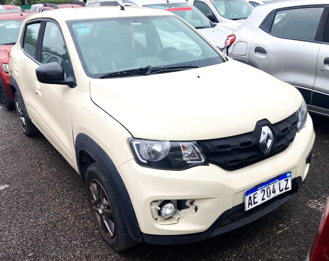 Automotor RENAULT, Modelo: KWID ICONIC 1.0, SEDAN 5 PUERTAS, BLANCO MARFIL, 2020. Estado: REGULAR.