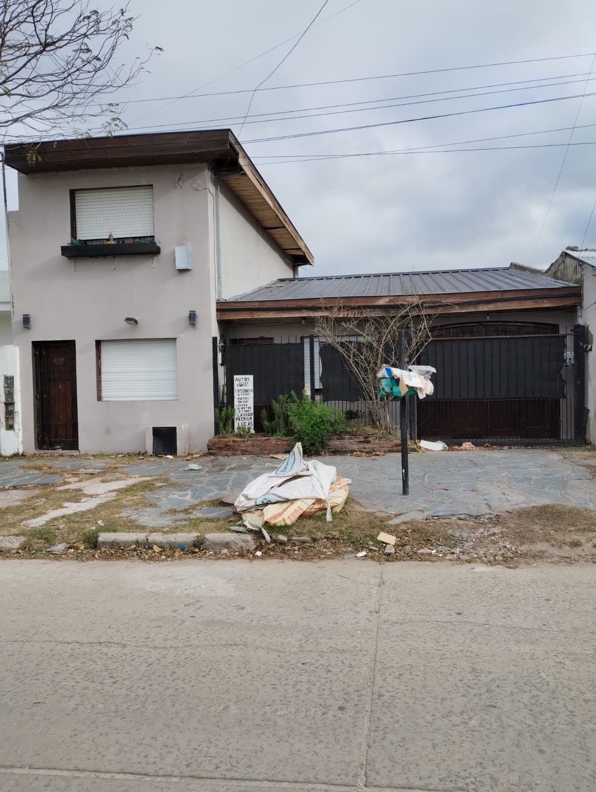 INMUEBLE sito en la calle  Rosales N° 5418 de Mar del Plata.  OCUPADO.