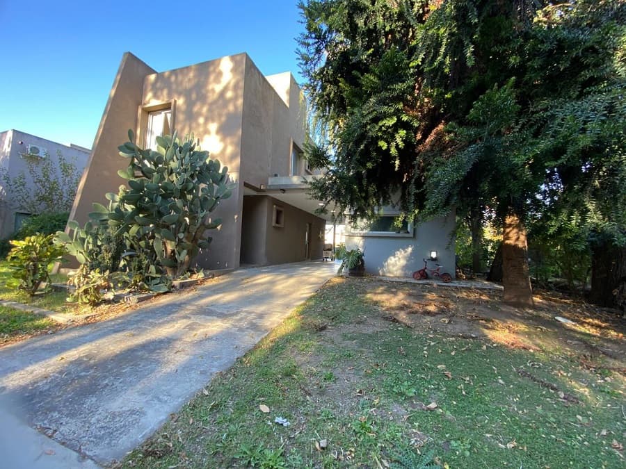 SUBASTA INMUEBLE 100% UBICADO EN BARRIO ALTOS DEL SOL. VILLA UDAONDO. ITUZAINGO. OCUPADO