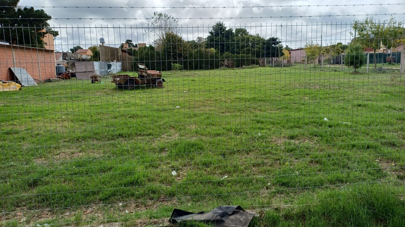 LOTE BALDÍO ubicado en calle  Esquina M. Strobel y Jujuy, de SAN BERNARDO. DESOCUPADO.
