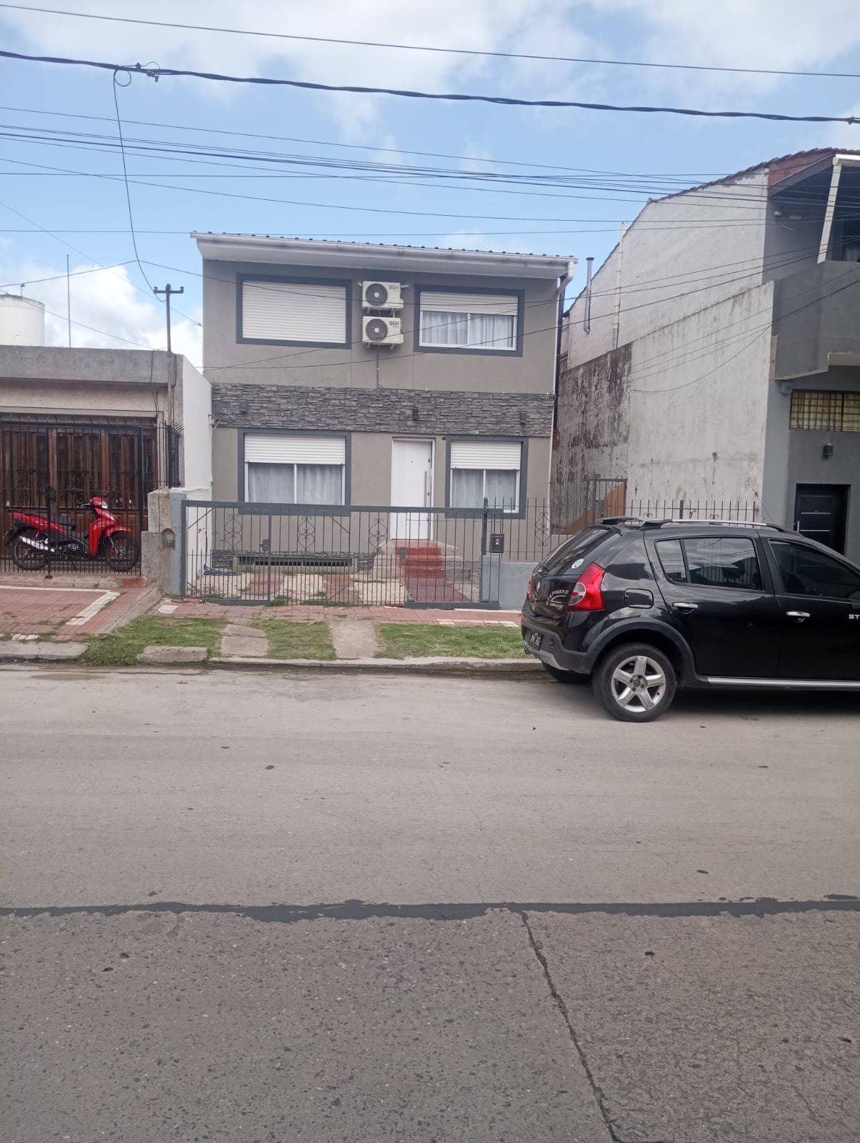 SUBASTA EN DÓLARES. INMUEBLE sito en calle 12 de Octubre N° 4246 de Mar del Plata. OCUPADO.