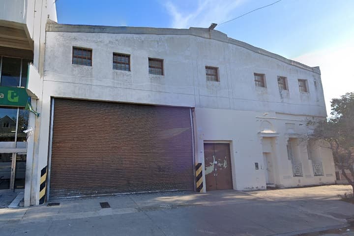 AMPLIO GALPON EN BAHIA BLANCA