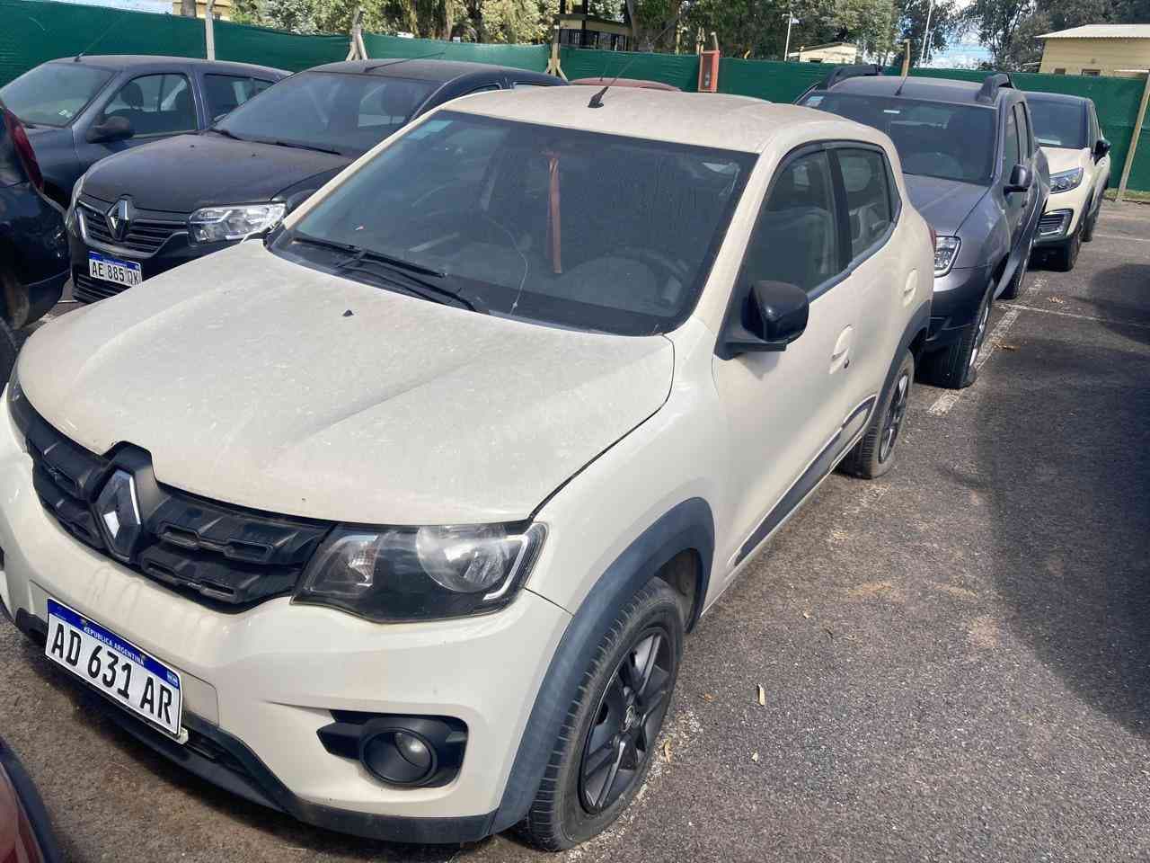 Automotor  Marca: RENAULT; Modelo: KWID ICONIC 1.0;  Dominio: AD631AR.-