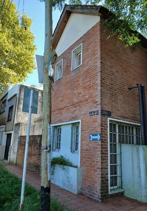 INMUEBLE CORRIENTES 397 ESQ. ROQUE S. PEÑA QUILMES. OCUPADO. NUEVA BASE