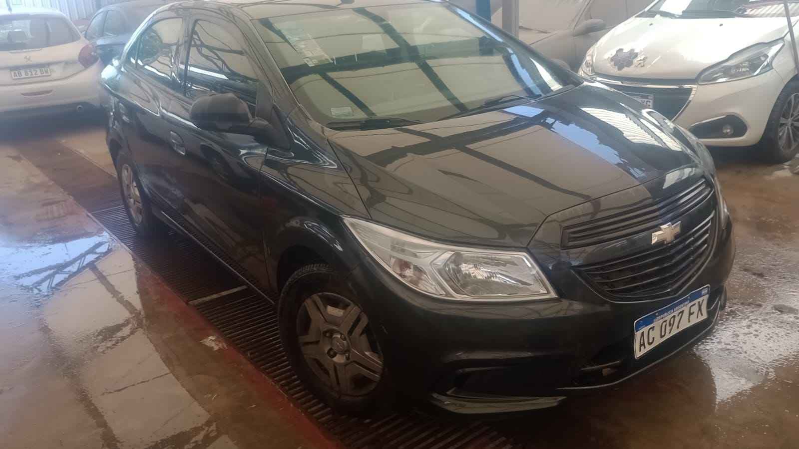 Automotor CHEVROLET PRISMA JOY 4P 1.4 N LS MT SEDAN, AÑO 2017 DOMINIO AC097FX