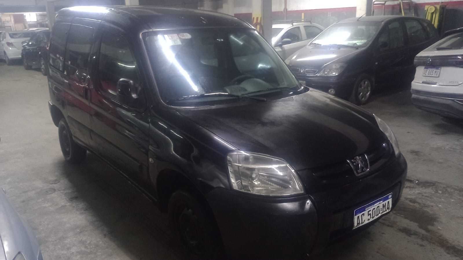 PEUGEOT PARTNER PATAGONICA 1.6 115;SEDAN 5 PUERTAS;  2018, naftero DOMINIO AC500MA