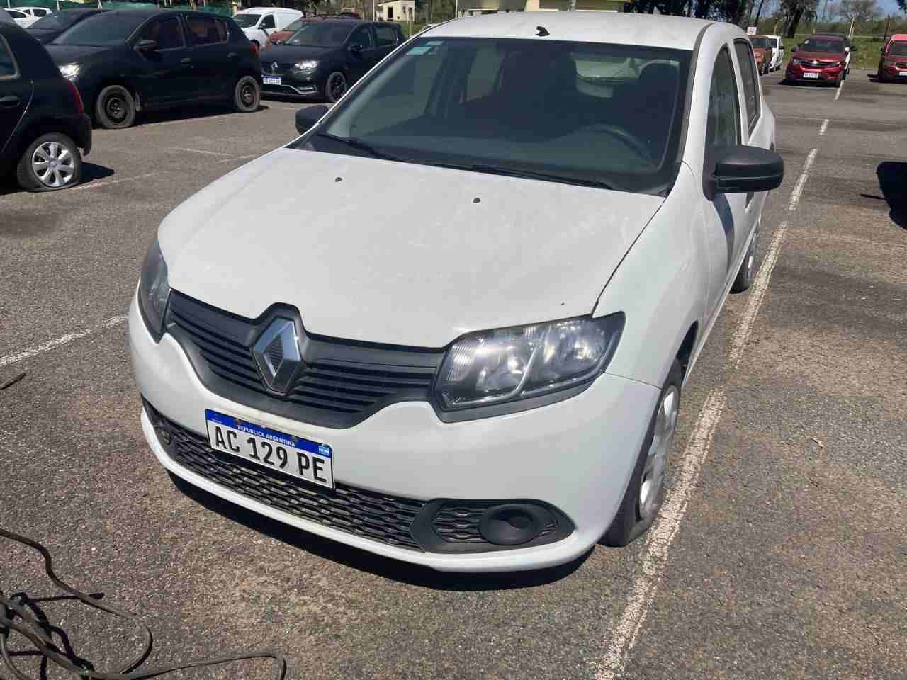 AUTOMOTOR Marca RENAULT  Modelo  A60 Nuevo Sandero Authentique - Dominio AC129PE