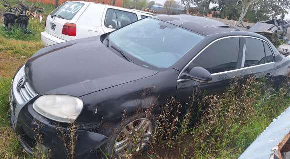 EN DÓLARES- AUTOMOTOR  VOLKSWAGEN VENTO 2.5-  AÑO 2008- ESTADO REGULAR