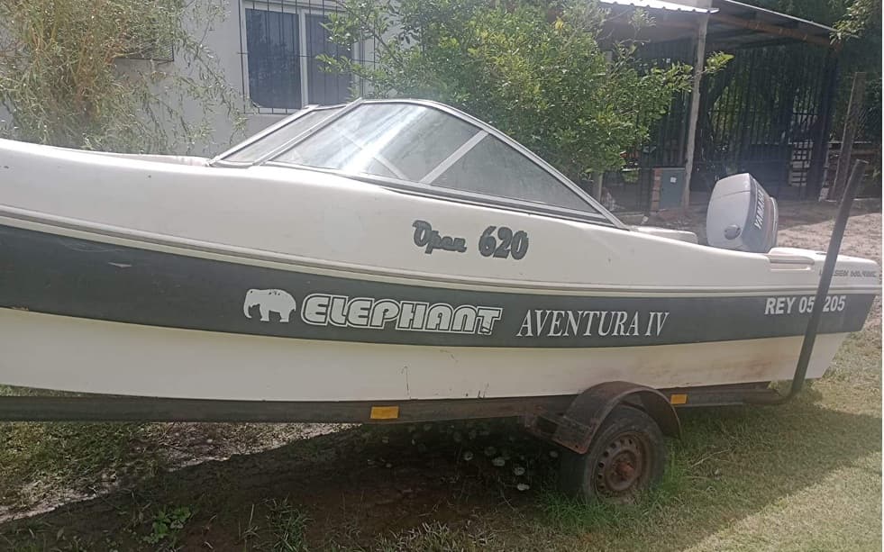 EMBARCACIÓN- LANCHA A MOTOR AVENTURA IV-MODELO ELEPHANT 620 OPEN-