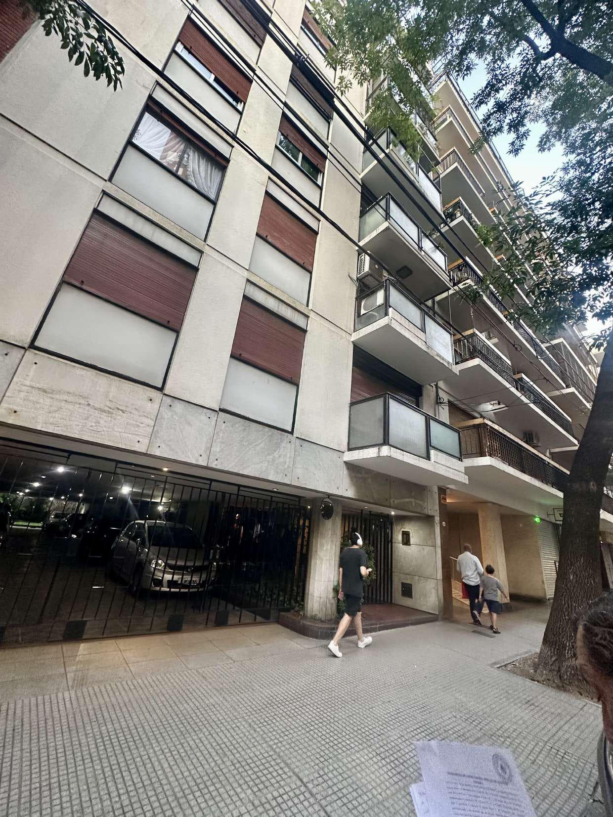 EN DÓLARES- COLEGIALES- OCUPADO- DEPTO. 3 AMBIENTES C/COCHERA- C.A.B.A.