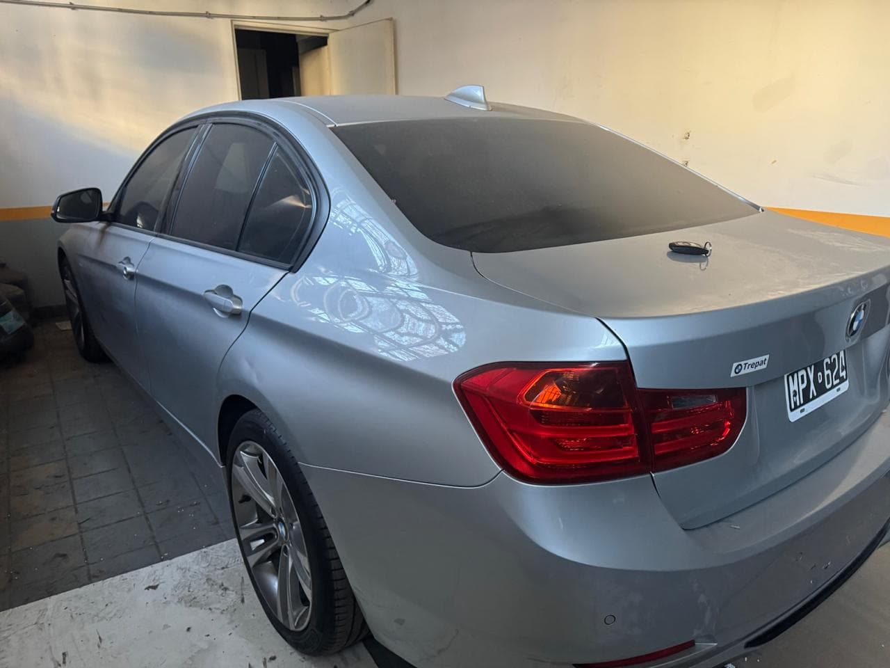 EN DOLARES- AUTOMOTOR- BMW 328- AÑO 2013- ESTADO MUY BUENO