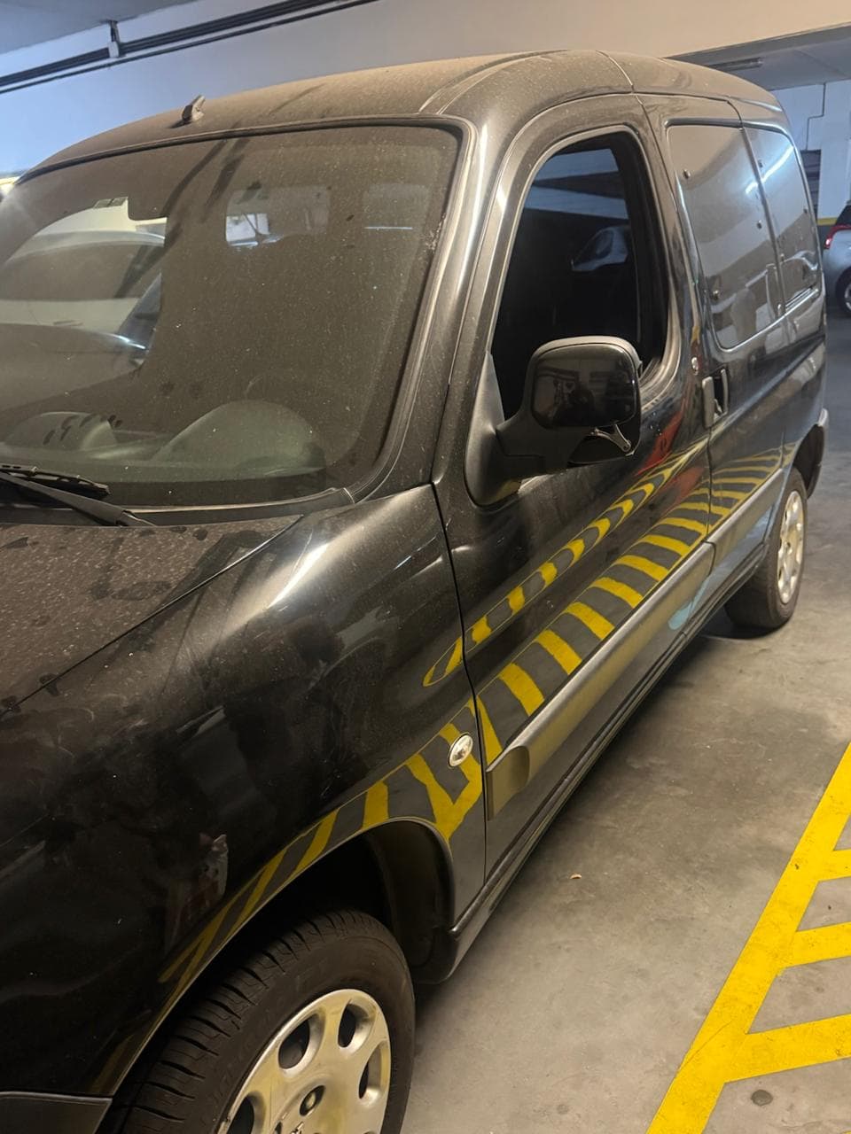 EN DOLARES- AUTOMOTOR- PEUGEOT PARTNER PATAGONICA 115 1.6- AÑO 2019- ESTADO BUENO