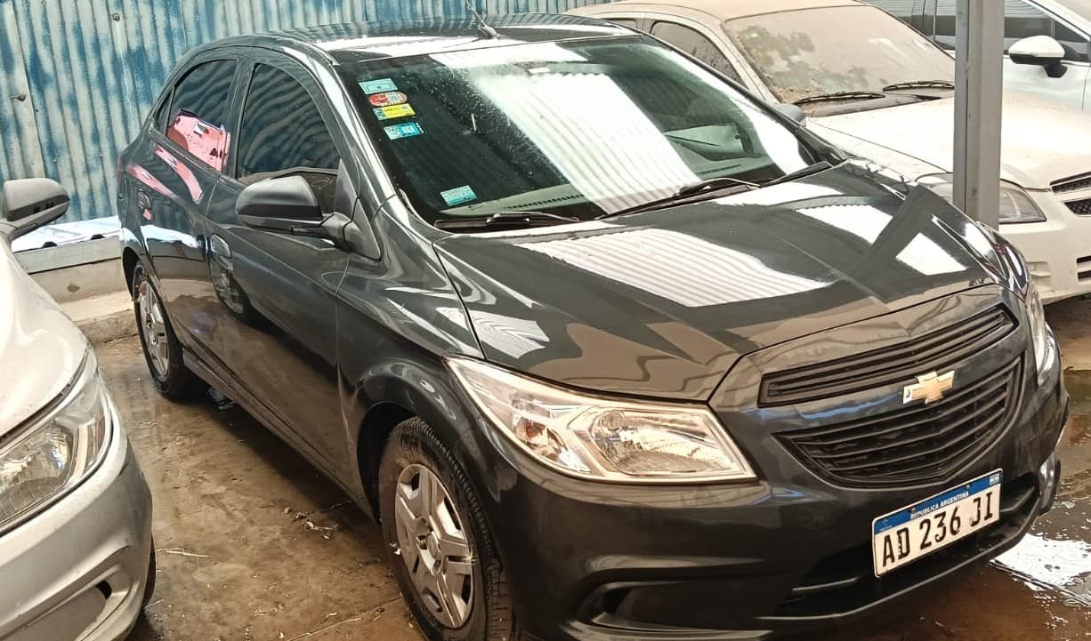 AUTOMOTOR - CHEVROLET ONIX JOY 5 P 1.4 N- TIPO SEDAN AÑO 2018 - ESTADO BUENO