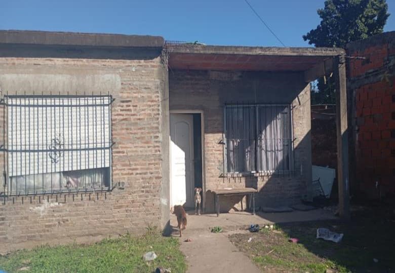 EN DÓLARES- MALVINAS ARGENTINAS- CASA EN LOTE PROPIO- OCUPADA- PCIA. BS. AS.