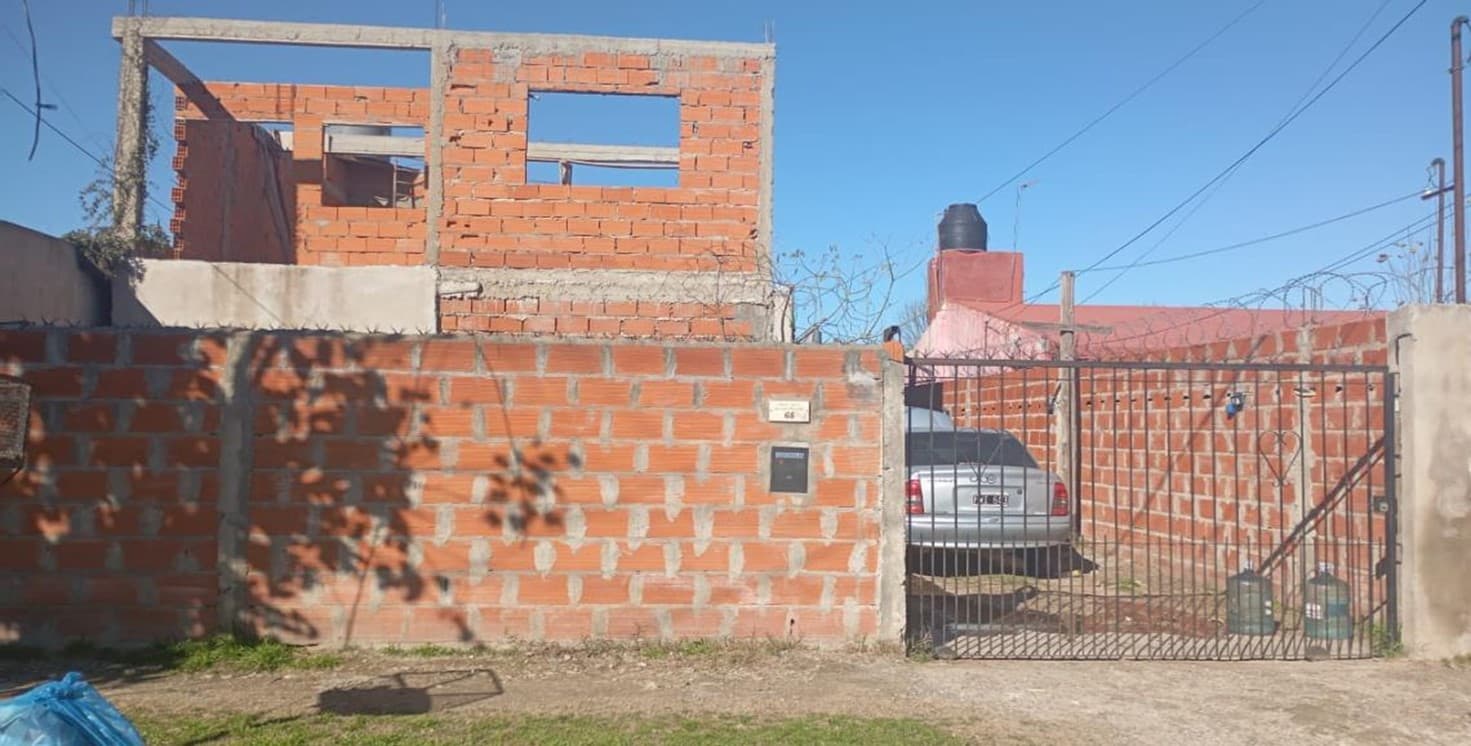 EN DÓLARES- MALVINAS ARGENTINAS- CASA EN LOTE PROPIO- OCUPADA- PCIA. BS. AS.