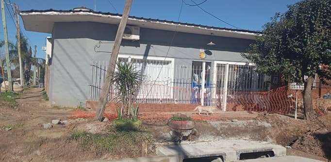 EN DÓLARES- MALVINAS ARGENTINAS- CASA EN LOTE PROPIO- OCUPADA- PCIA. BS. AS.