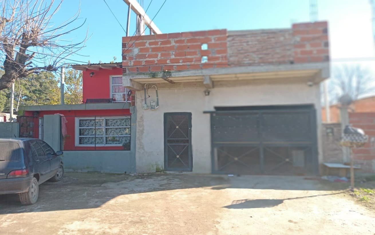EN DÓLARES- FLORENCIO VARELA- CASA EN LOTE PROPIO- OCUPADA- PCIA. BS. AS