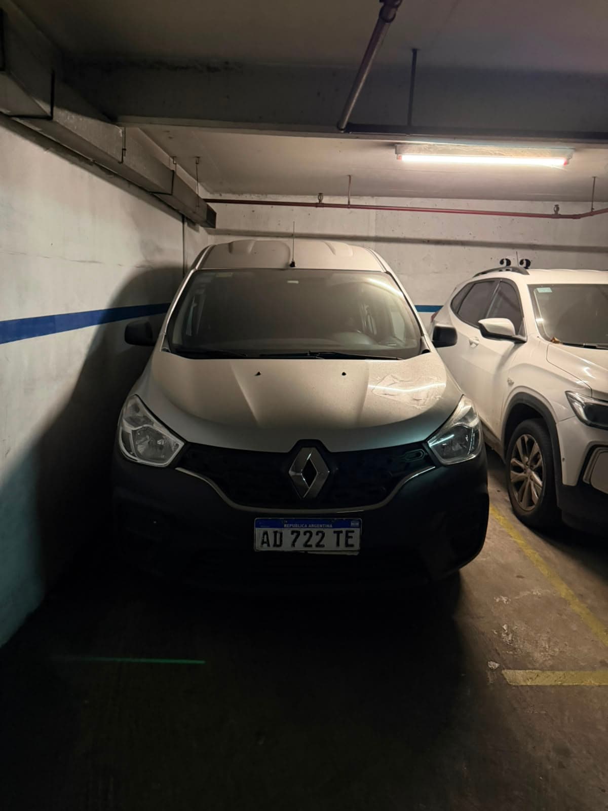 AUTOMOTOR RENAULT KANGOO II EXPRESS CONFORT 5A 1.6 SCE- TIPO FURGÓN- AÑO 2019-MUY BUEN ESTADO-