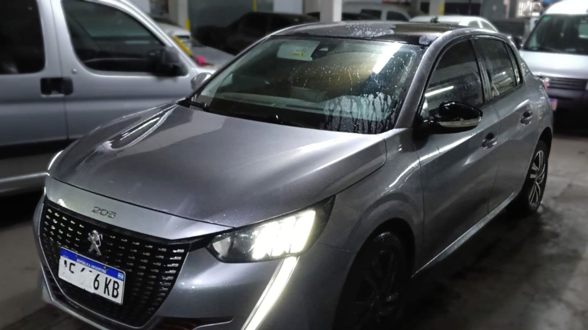 AUTOMOTOR- PEUGEOT 208 FELINE TIPTRONIC 1.6L- AÑO 2022- ESTADO BUENO-