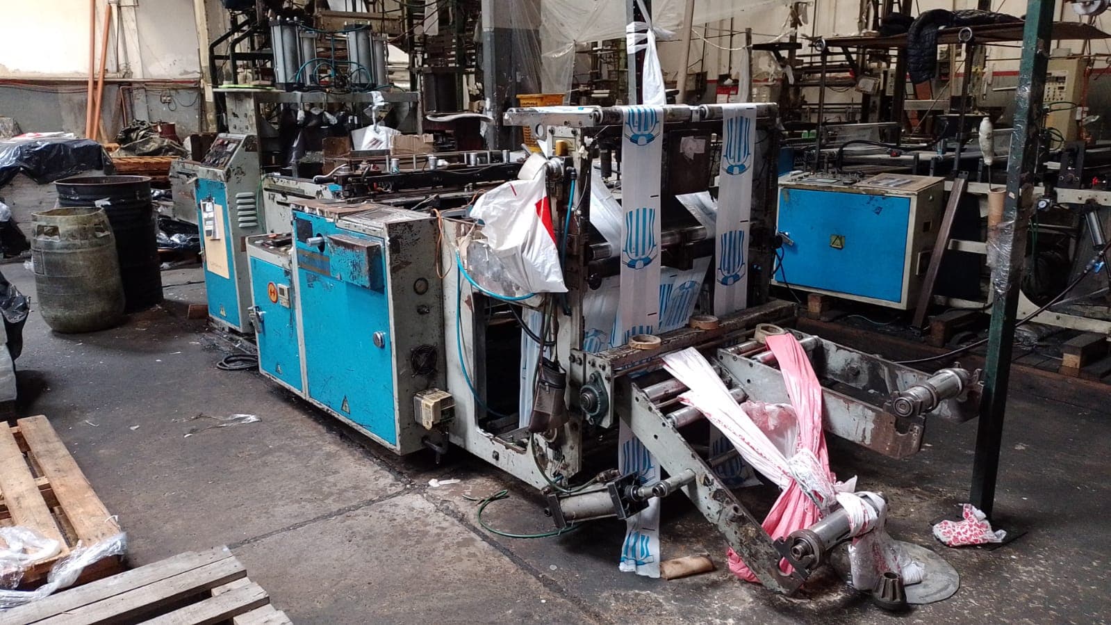 EN DÓLARES- CONFECCIONADORA DE BOLSAS- HEMINGSTONE MOD. HM-800VA TAIWANESA- AÑO 1998 -