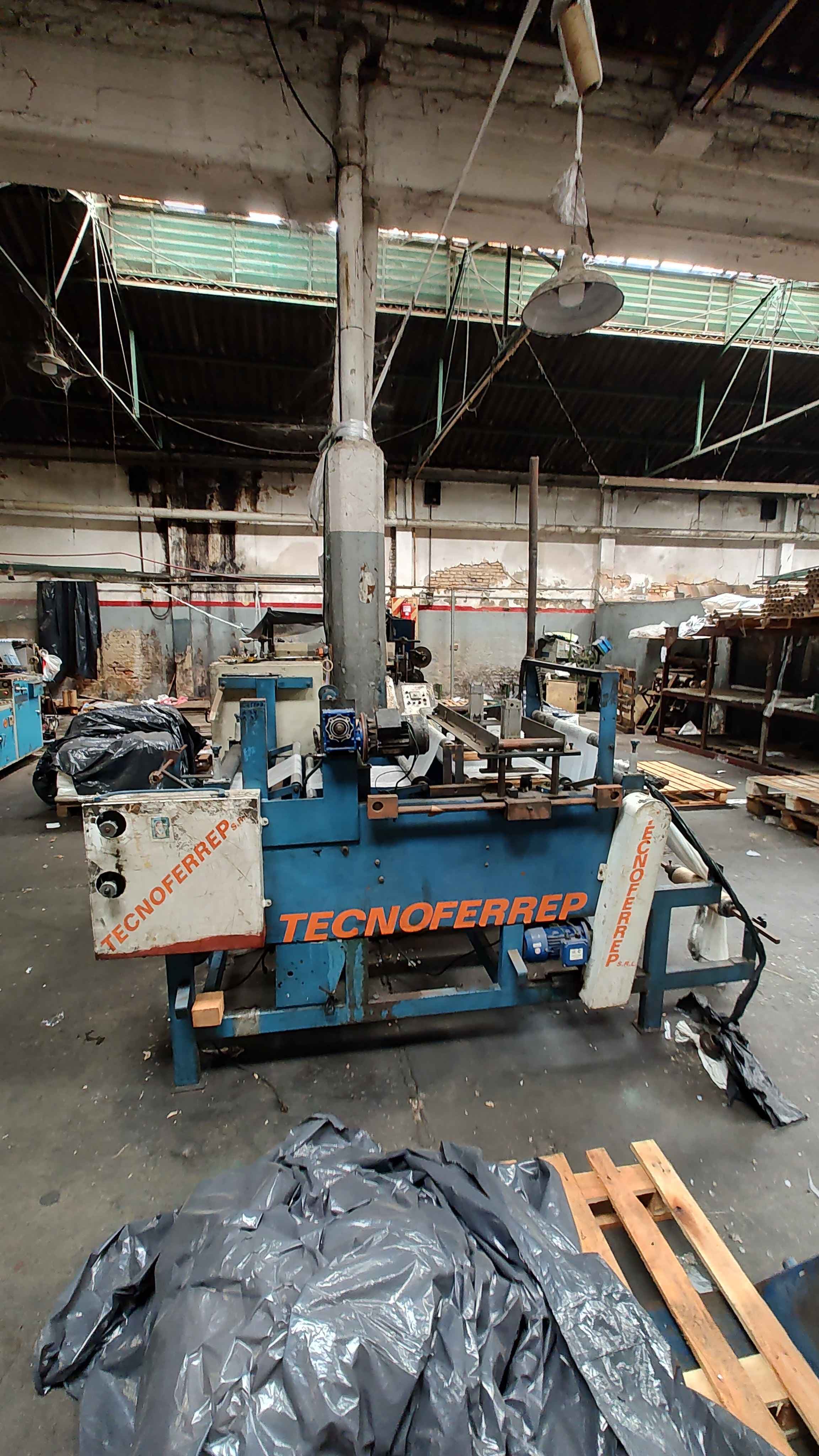 EN DÓLARES-SOLDADORA CORTADORA DE BOLSAS PLAST- TECNOFERREP-ARGENTINA-MOD. L 120 F- AÑO 1999 APROX.-
