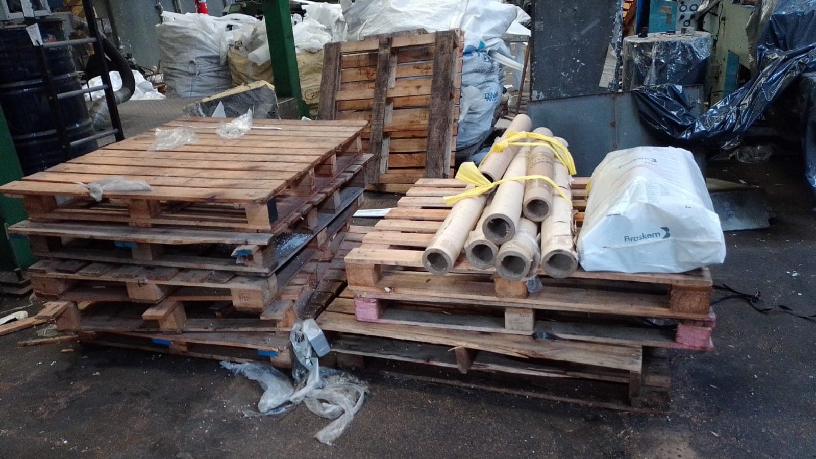 PALLETS DE MADERA