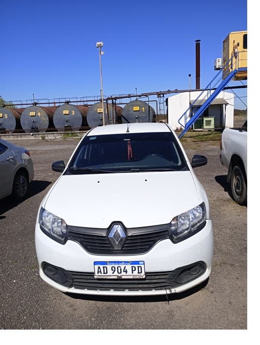 AUTOMOTOR- RENAULT NUEVO LOGAN AUTHENTIQUE PLUS 1.6- TIPO SEDAN 4 PUERTAS- AÑO 2019- ESTADO BUENO-