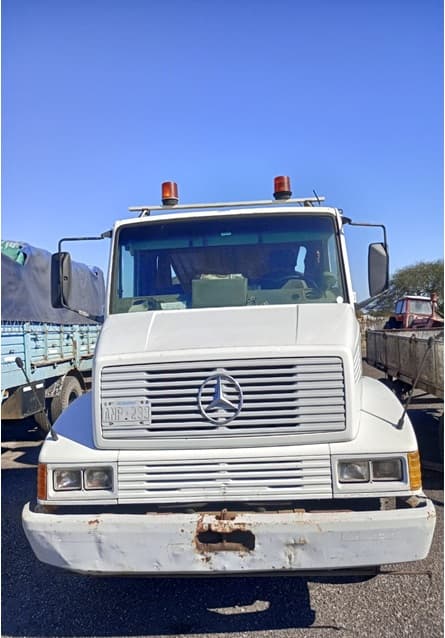 CAMIÓN C/ CABINA C/TANQUE REGADOR-MERCEDES BENZ-BM386 VERSION 1633- AÑO 1995- ESTADO BUENO