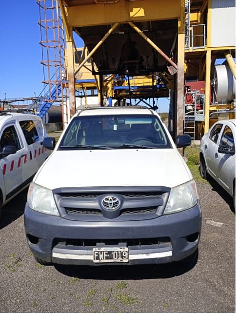 AUTOMOTOR- TOYOTA HILUX 4X2 CABINA SIMPLE DX 2.5TD CABINA- PICK-UP- AÑO 2006-