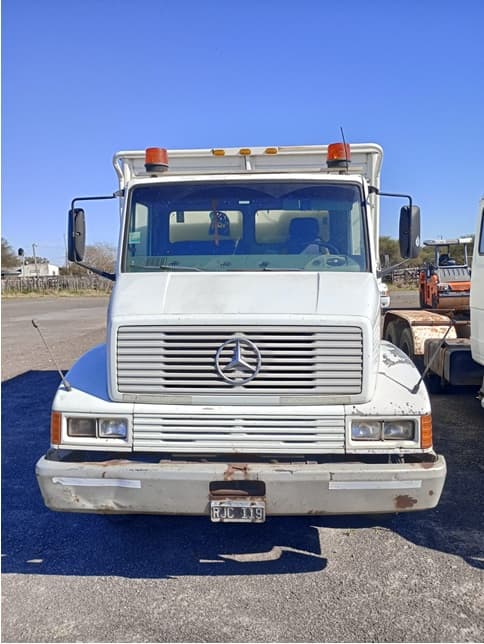 CAMIÓN C/ CABINA -MERCEDES BENZ L 1215/42- AÑO 1994- ESTADO BUENO